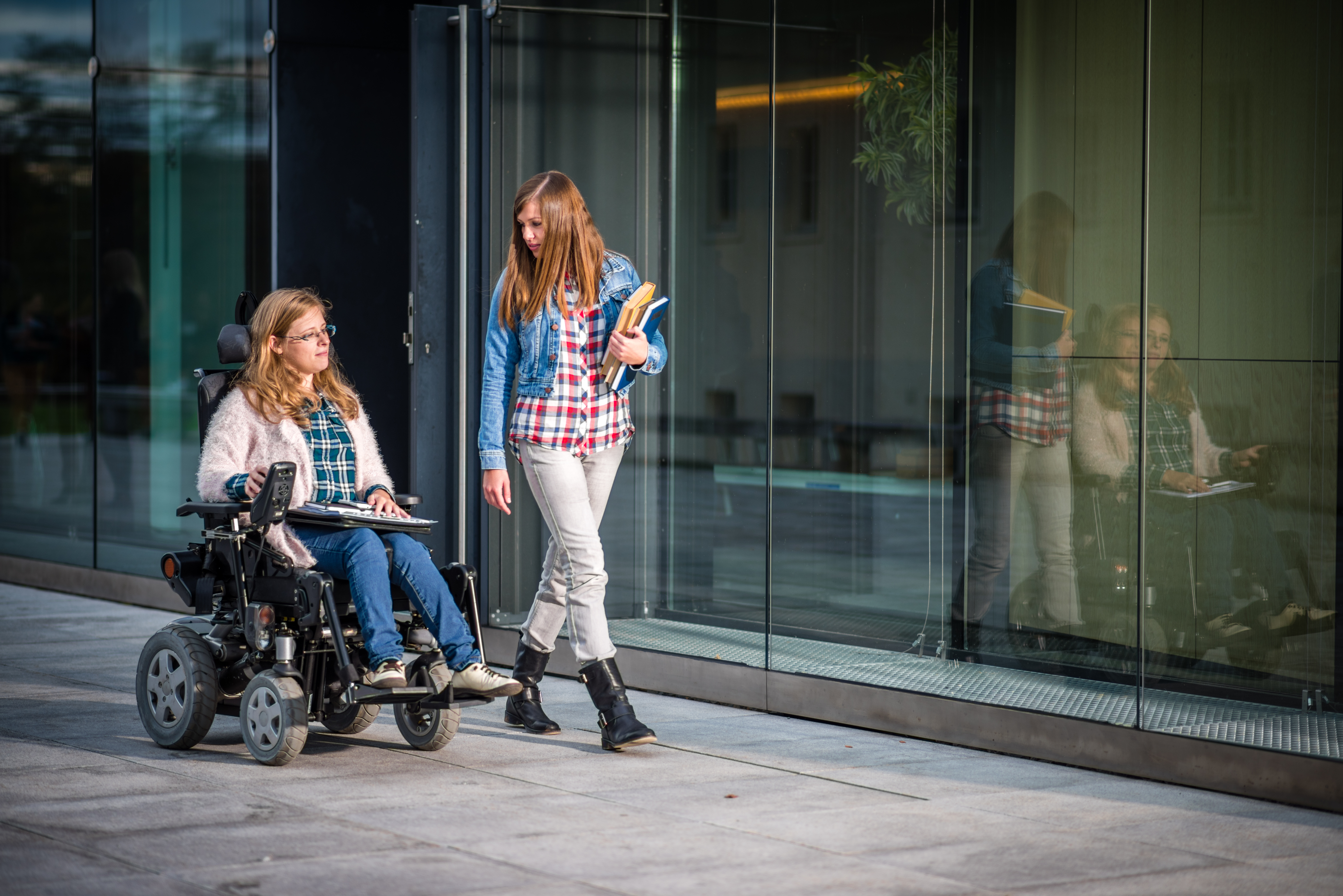 7 Signs You Need a Wheelchair